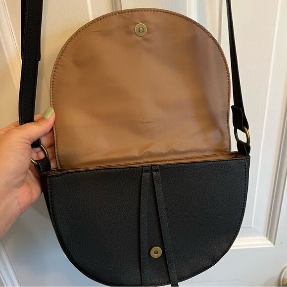 Falls Creek Women's Black Faux Leather Small Flap Crossbody Purse - Picture 3 of 11